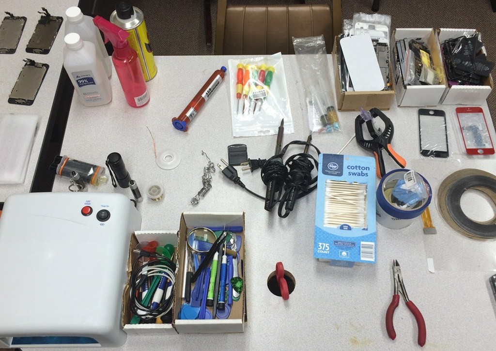 An introduction to starting a cell phone repair business